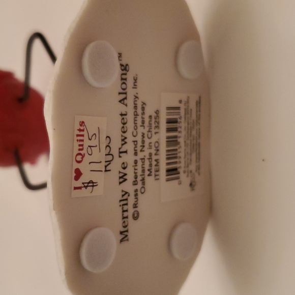 RUSS red bird tossing a snowball - Picture 4 of 4